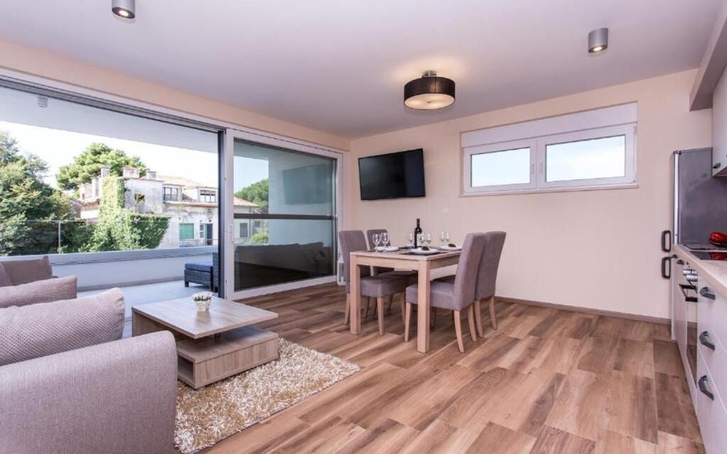 Apartments Marina Малинска Екстериор снимка