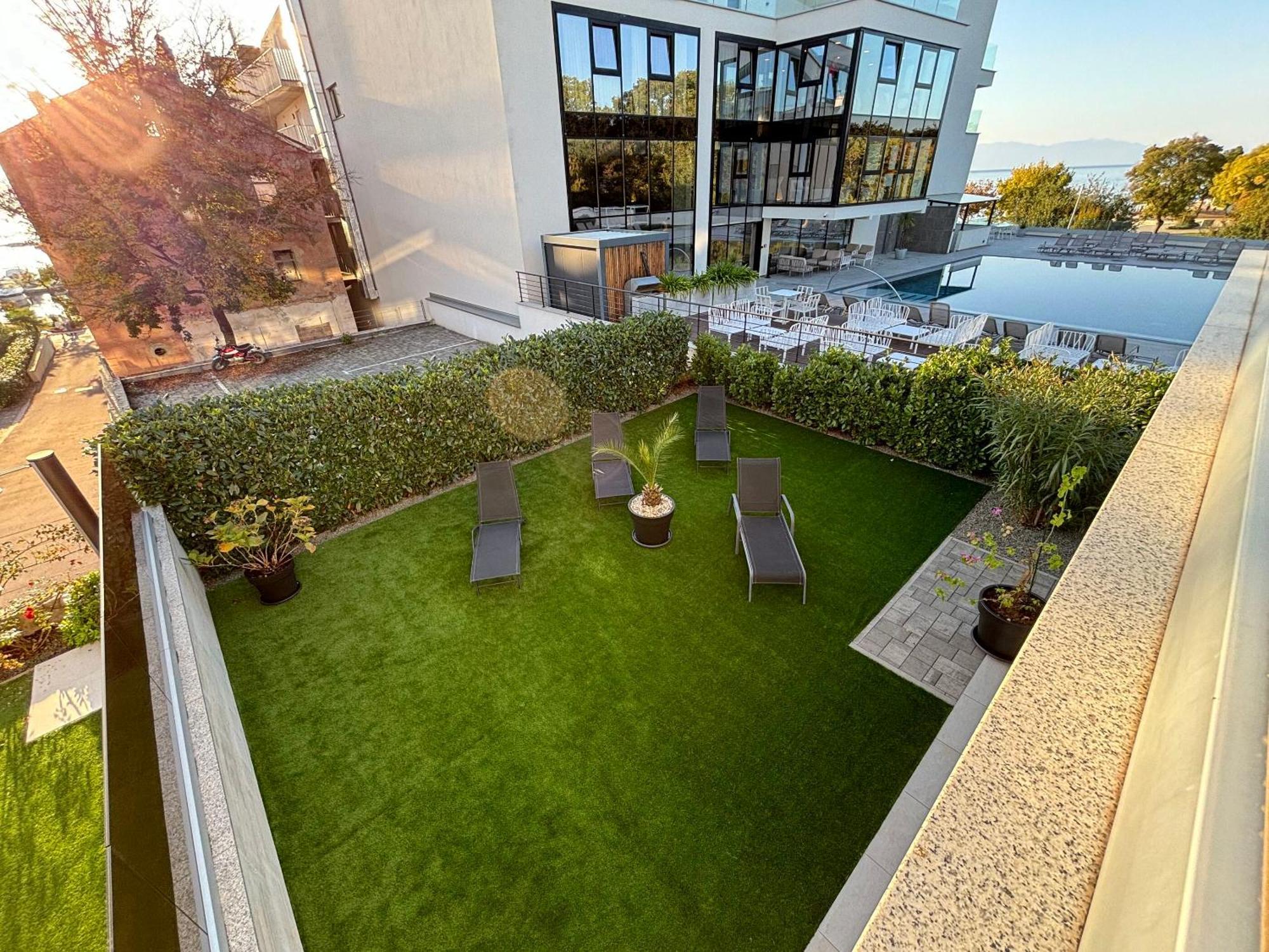 Apartments Marina Малинска Екстериор снимка